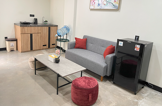 Alzeto Living Room